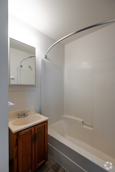 More Photos Of 701-711 E Pike St, Seattle Apartments For Sale