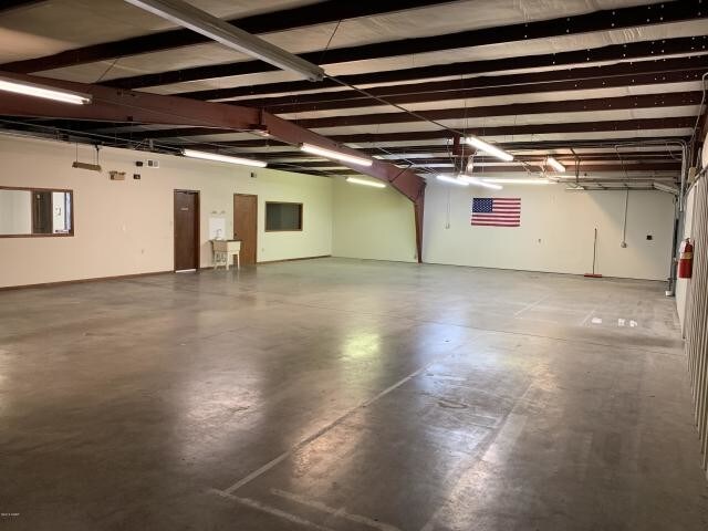 More Photos Of 600 Broadway St, Joplin Warehouse For Sale