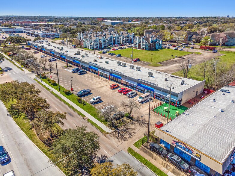 More Photos Of 10704 S Gessner Rd, Houston Restaurant For Sale