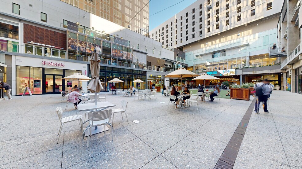 More Photos Of 700-750 W 7th St, Los Angeles Department Store For Lease