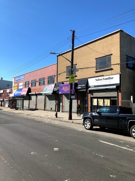 More Photos Of 2415 E Tremont Ave, Bronx General Retail For Lease