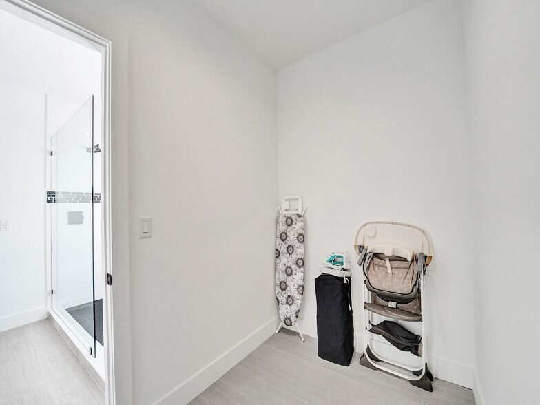 More Photos Of 1220-1226 NE 15th Ave, Fort Lauderdale Apartments For Sale