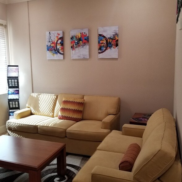 More Photos Of 1844 Snake River Rd, Katy Office Residential For Lease