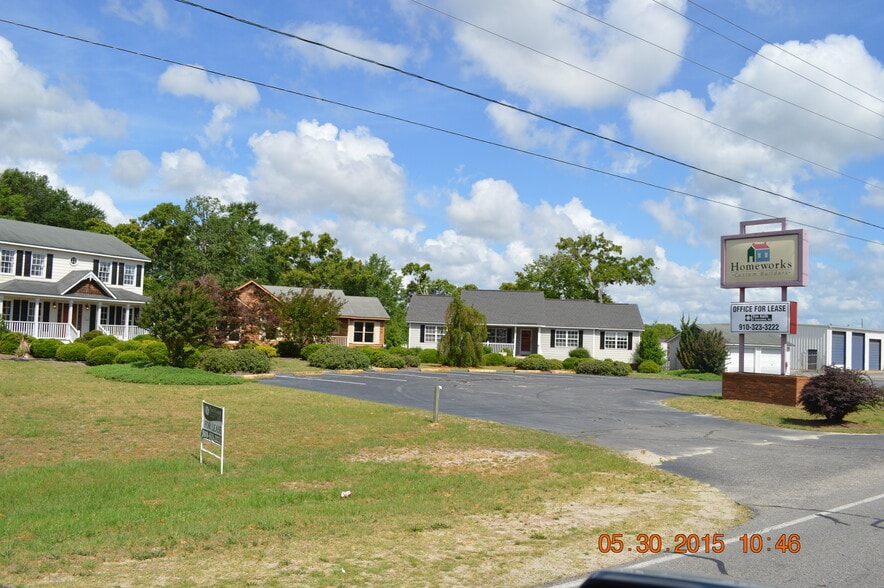 More Photos Of 2486 Gillespie St, Fayetteville Office For Lease