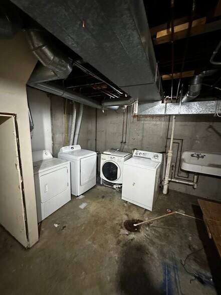 More Photos Of 1269 4th Ave SE, Cedar Rapids Multifamily For Sale