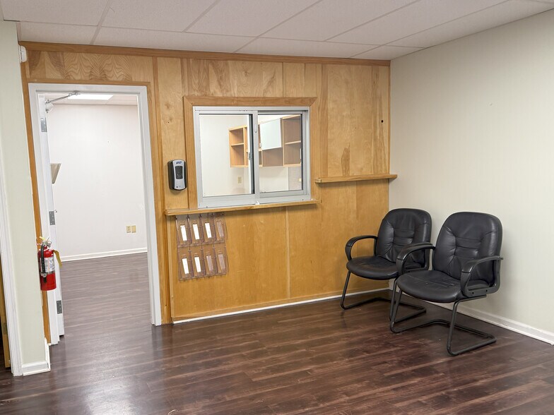 More Photos Of 340 S Liberty St, Orwigsburg Office For Lease