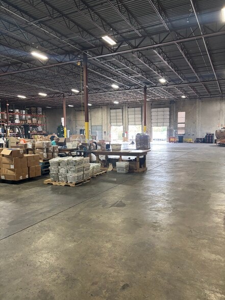 More Photos Of 1260-1270 Heil Quaker Blvd, La Vergne Distribution For Lease