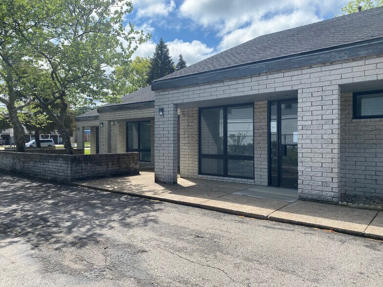 More Photos Of 4520 Oberlin Ave, Lorain Medical For Lease