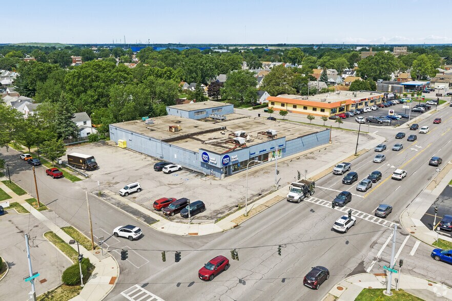 More Photos Of 3640 Delaware Ave, Tonawanda Supermarket For Sale