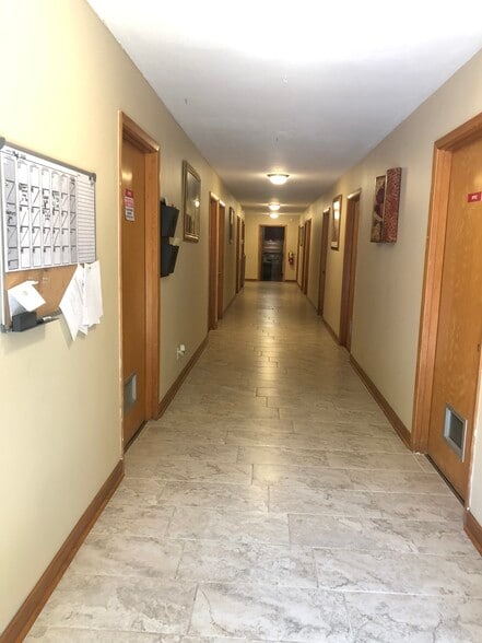 More Photos Of 495 Perry St, Lawrenceville Religious Facility For Lease