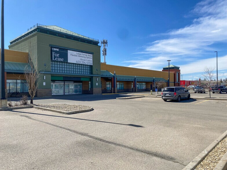 More Photos Of 3545 32nd Ave NE, Calgary Unknown For Lease