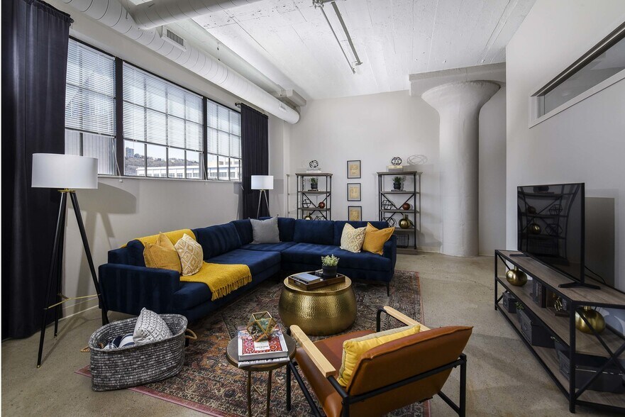 More Photos Of 615 First Ave, Pittsburgh Apartments For Lease