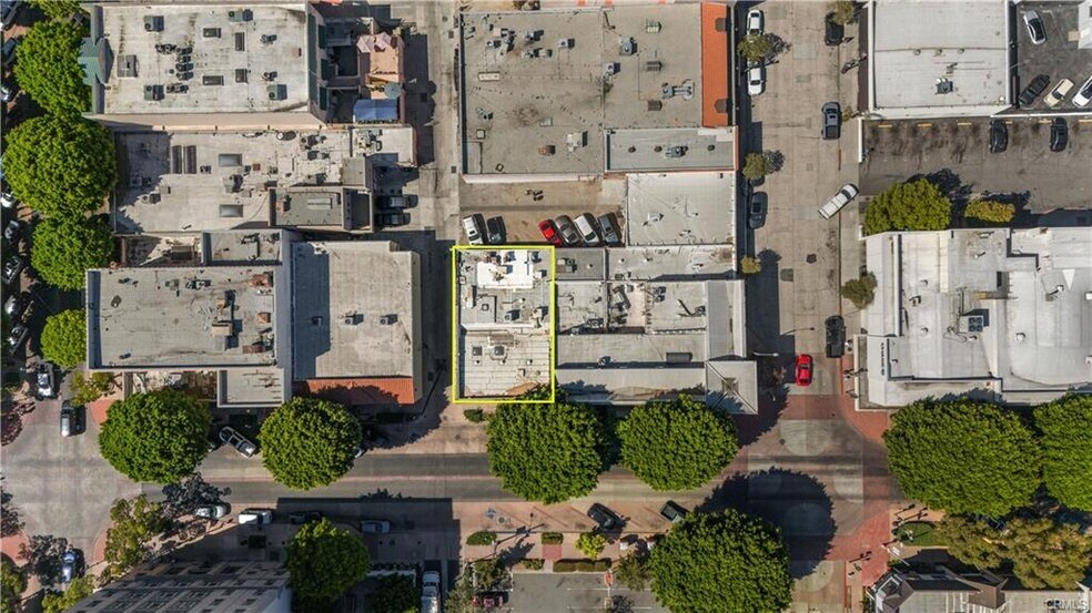 More Photos Of 13015 Philadelphia St, Whittier Restaurant For Sale