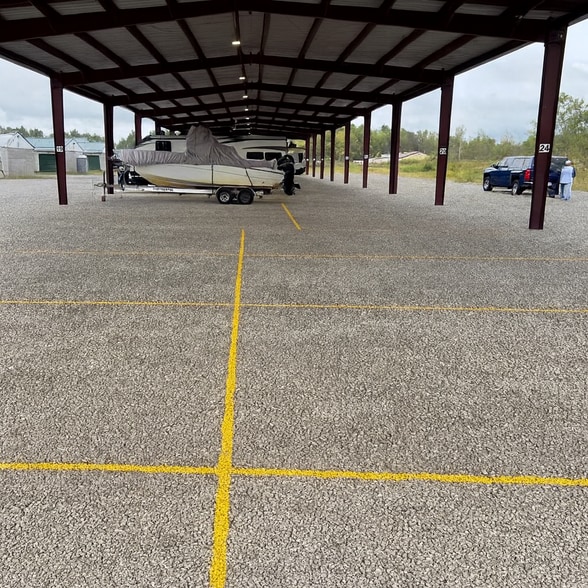 More Photos Of 147 N Pricetown Rd, Diamond Self Storage For Sale