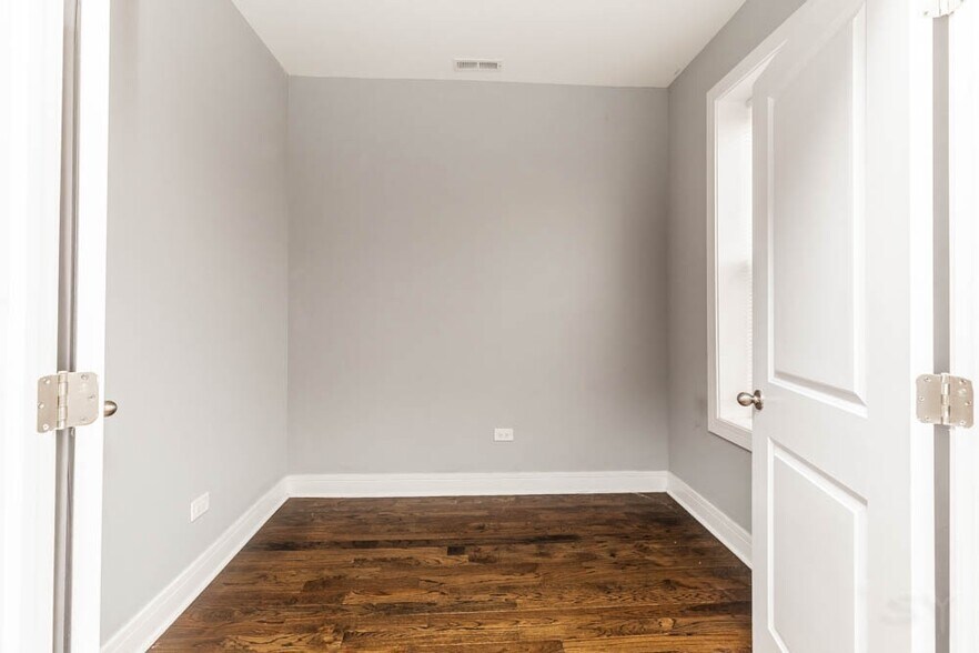 More Photos Of 2353 W 18th Pl, Chicago Apartments For Sale