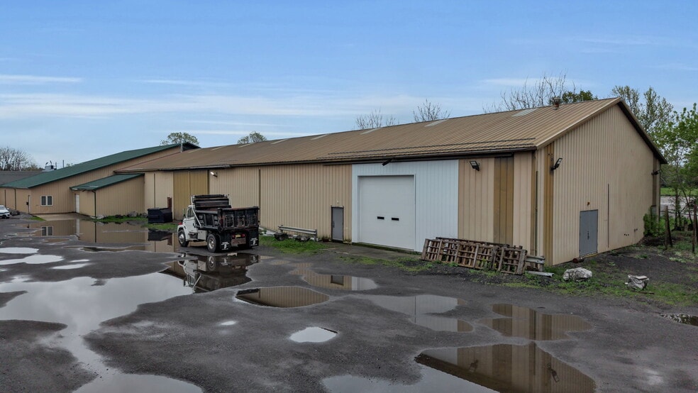 More Photos Of 9992 Main St, Clarence Warehouse For Sale