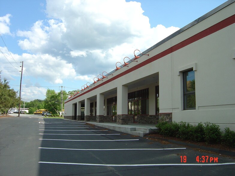 More Photos Of 220 Sutton St, North Andover Storefront For Lease