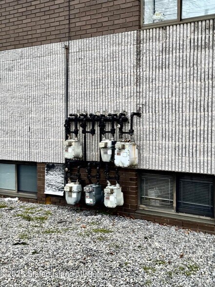 More Photos Of 2691 Hylan Blvd, Staten Island Medical For Lease