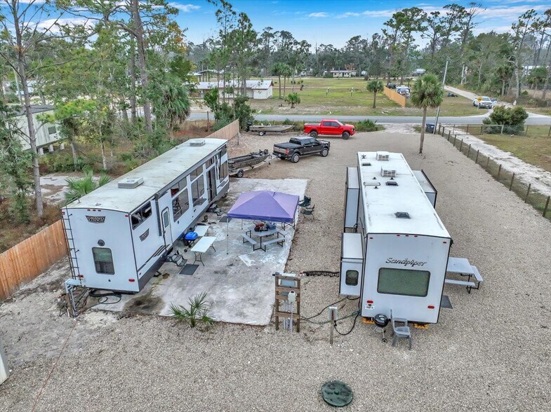 More Photos Of 516 2nd NW st, Steinhatchee Specialty For Sale