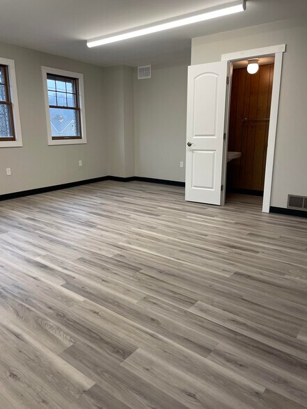 More Photos Of 4111 Old William Penn Hwy, Murrysville Storefront Retail Office For Lease