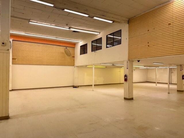 More Photos Of 327 E 2nd St, Calexico Storefront Retail Office For Sale