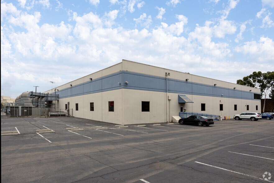 More Photos Of 1600 Forbes Way, Long Beach Office For Sale