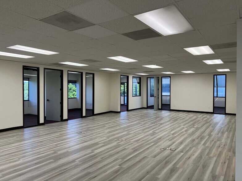 More Photos Of 6089 Bristol Pky, Culver City Loft Creative Space For Lease