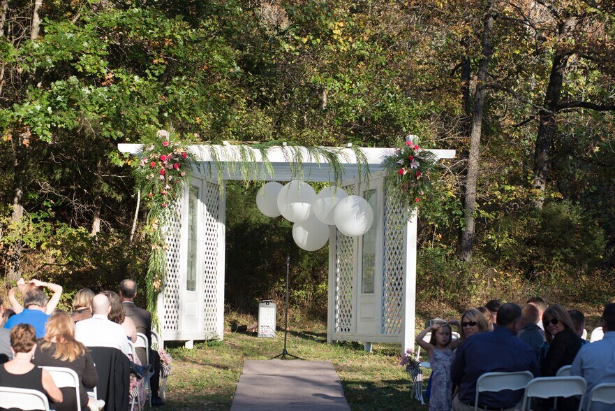 More Photos Of 846 Winery Hills Est, Linn Creek Winery Vineyard For Sale