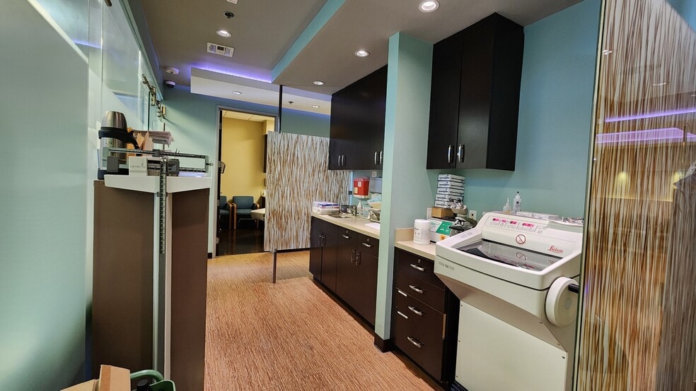 More Photos Of 3600 N Verdugo Rd, Glendale Office For Lease