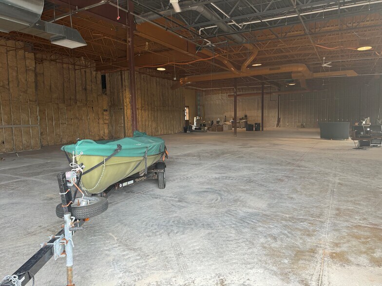 More Photos Of 2593 Development Dr, Green Bay Medical For Lease