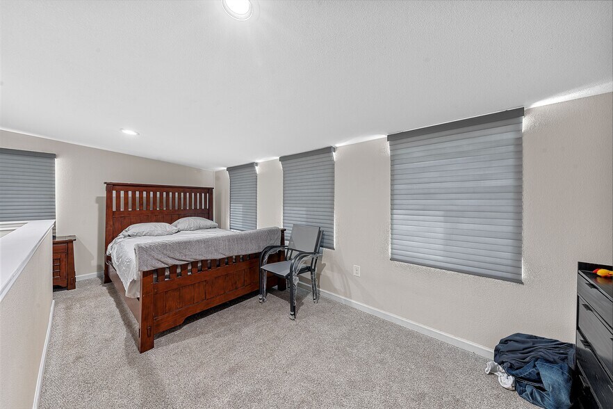 More Photos Of 330 Elco Ln, China Spring Warehouse For Sale