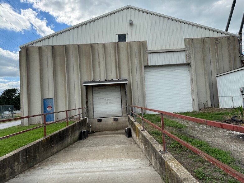 More Photos Of 100 River st, Riverside Industrial For Lease