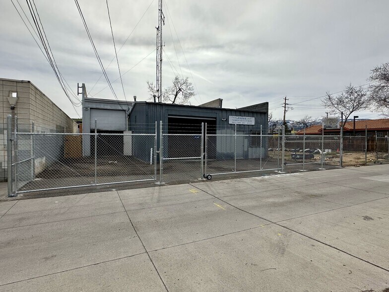 More Photos Of 131 E Pueblo St, Reno Office For Sale