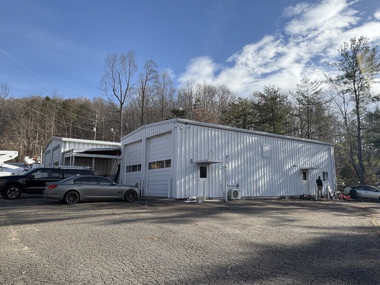 Primary Photo Of 329 Gashes Creek Rd, Asheville Warehouse For Sale