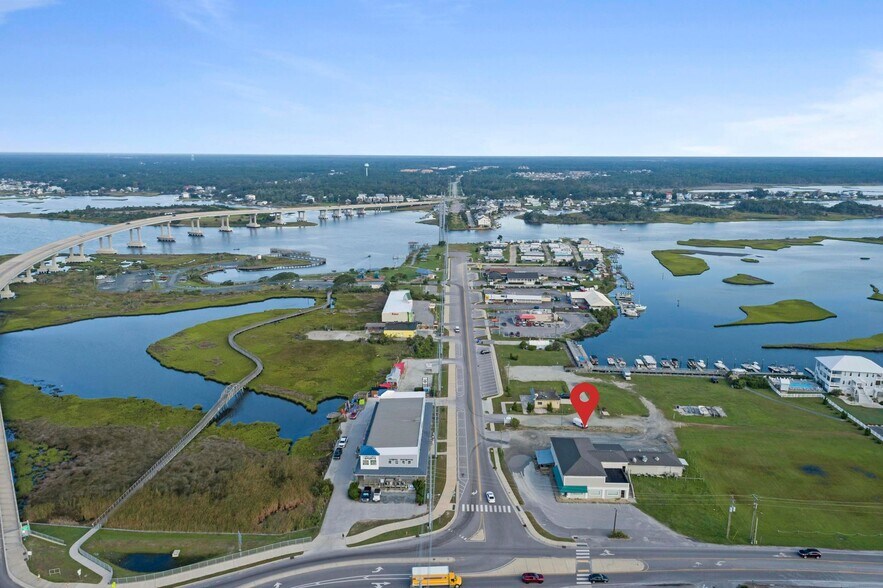 More Photos Of 404 Roland Ave, Surf City Restaurant For Sale