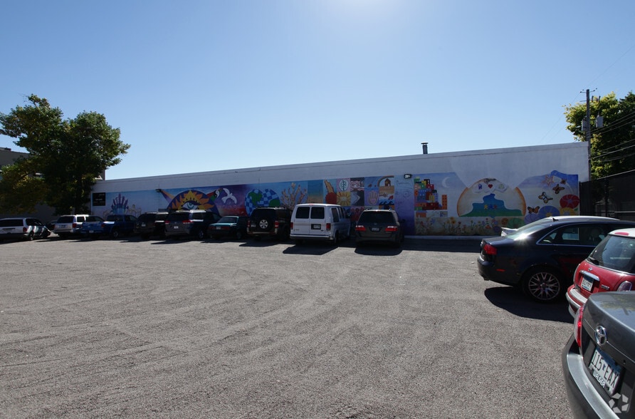 More Photos Of 3040 S 4th Ave, Minneapolis Warehouse For Lease
