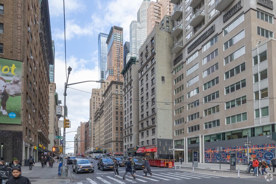 More Photos Of 825 7th Ave, New York Office Residential For Lease