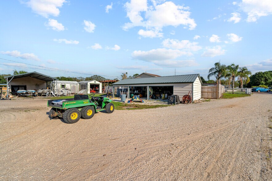 More Photos Of 7705 Gardner Rd, Tampa Specialty For Sale
