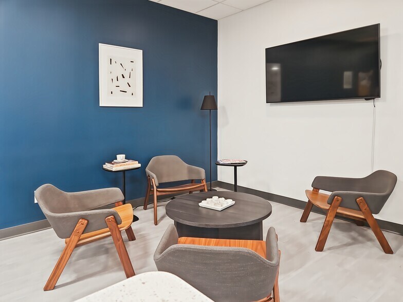 More Photos Of 3901 W 86th St, Indianapolis Coworking Space