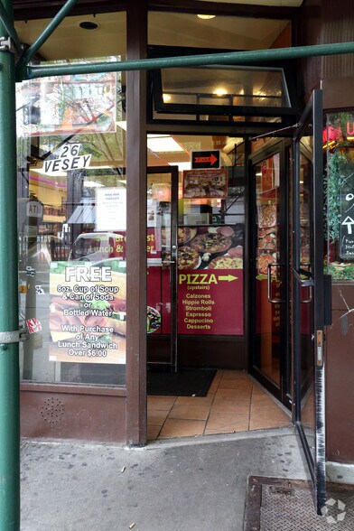 More Photos Of 26 Vesey St, New York Storefront For Lease