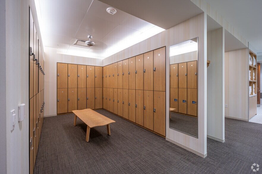 More Photos Of 9950 Woodloch Forest Dr, The Woodlands Office For Lease