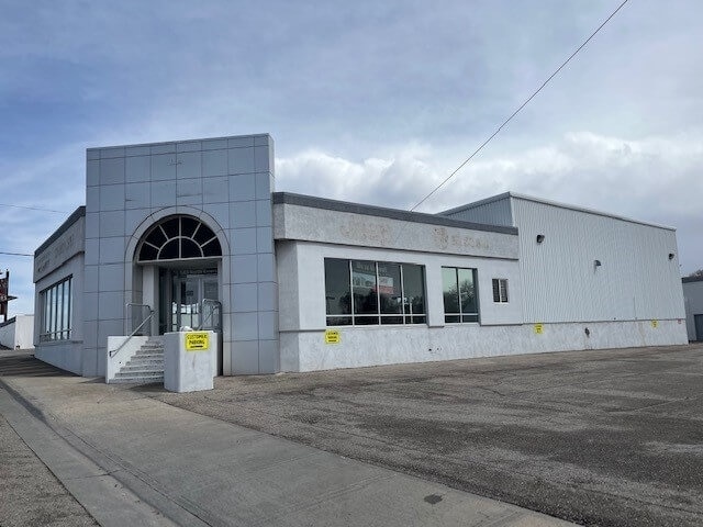 Primary Photo Of 540 N Emerson Ave, Idaho Falls General Retail For Sale