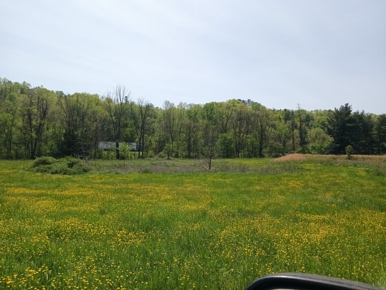 More Photos Of 1 Water St, Old Fort Distribution For Lease