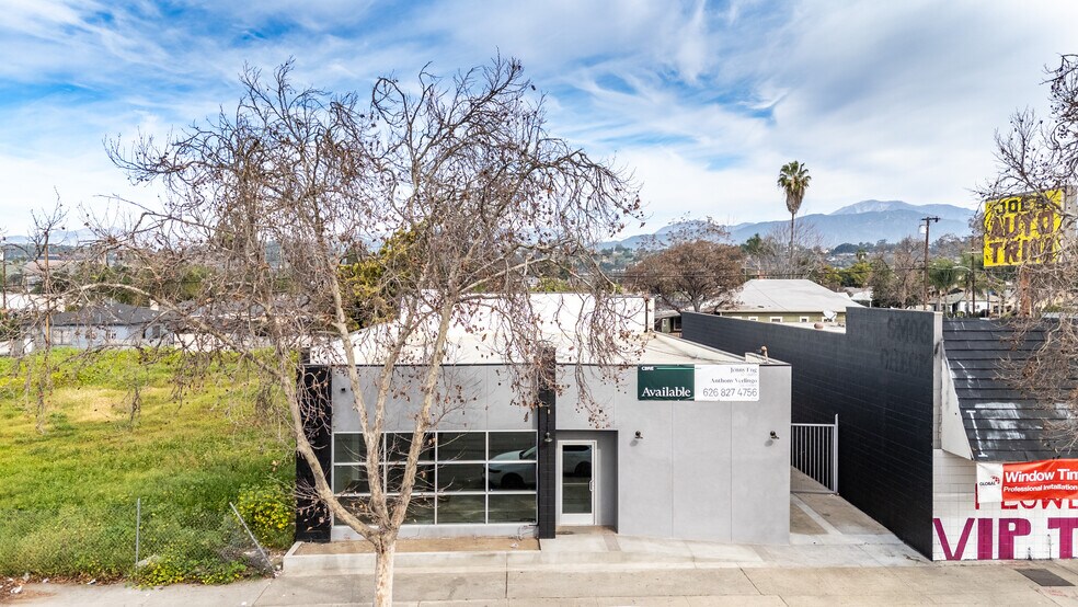 More Photos Of 1241 W Holt Ave, Pomona Storefront Retail Office For Lease