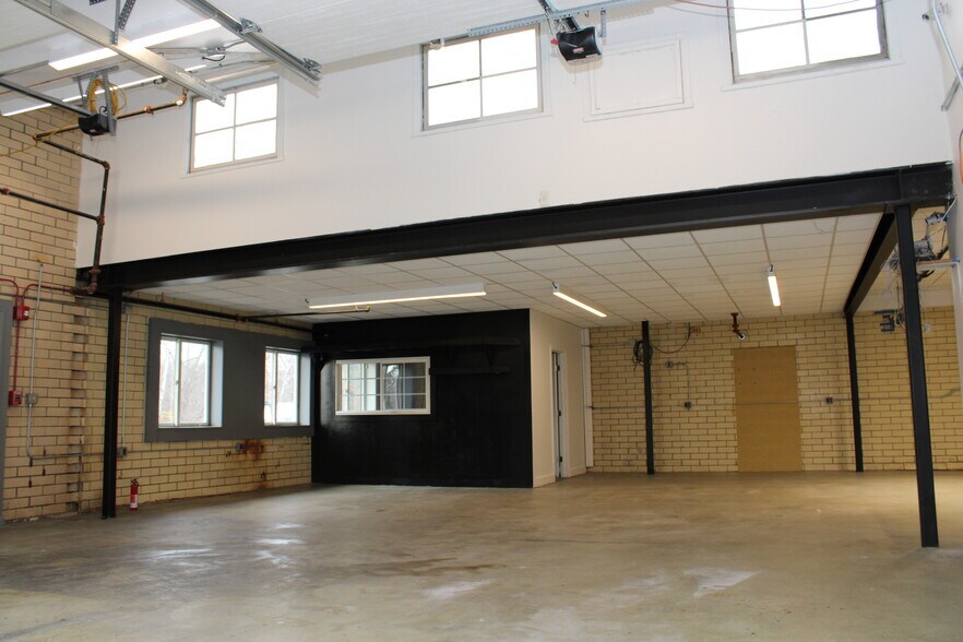 More Photos Of 6 Old Essex Rd, Ipswich Warehouse For Sale