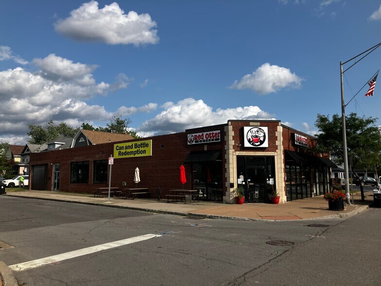 More Photos Of 3147 Delaware Ave, Kenmore Freestanding For Lease