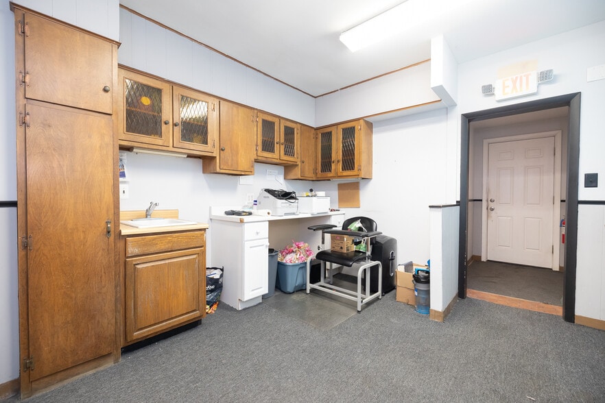 More Photos Of 1017 Market St, Gloucester City Medical For Sale