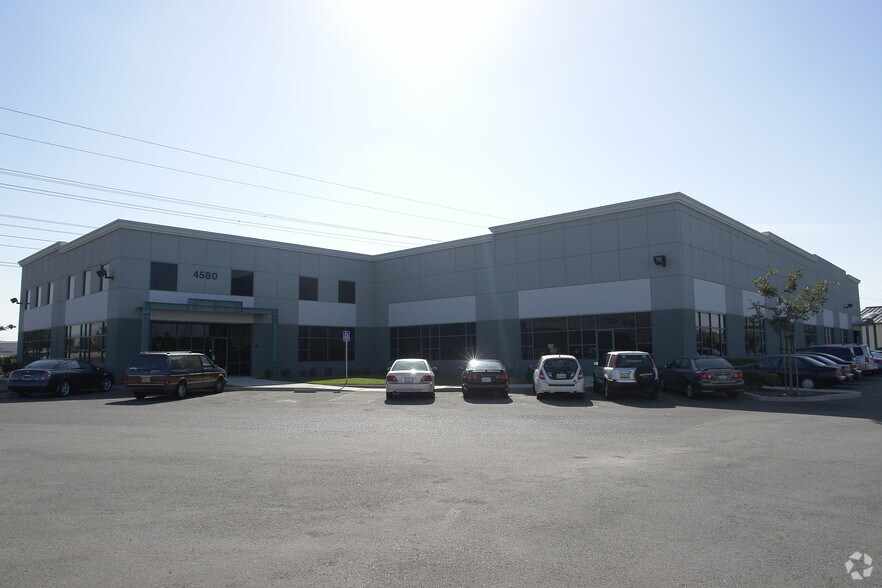 More Photos Of 4580 Auto Mall Pky, Fremont Research And Development For Lease