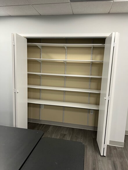 More Photos Of 438 N Frederick Ave, Gaithersburg Medical For Lease