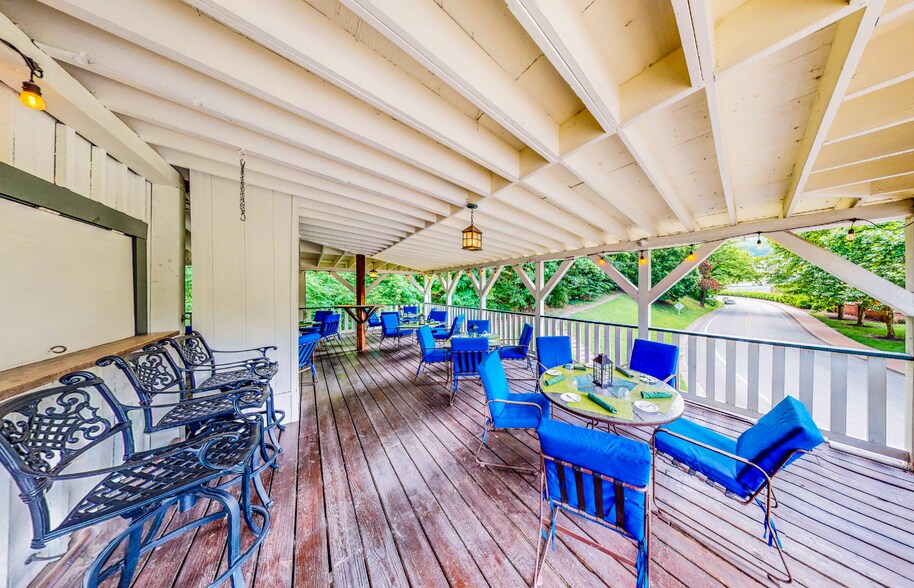 More Photos Of 2849 Main st, Hot Springs Restaurant For Sale